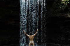 Wasserfall Nackt