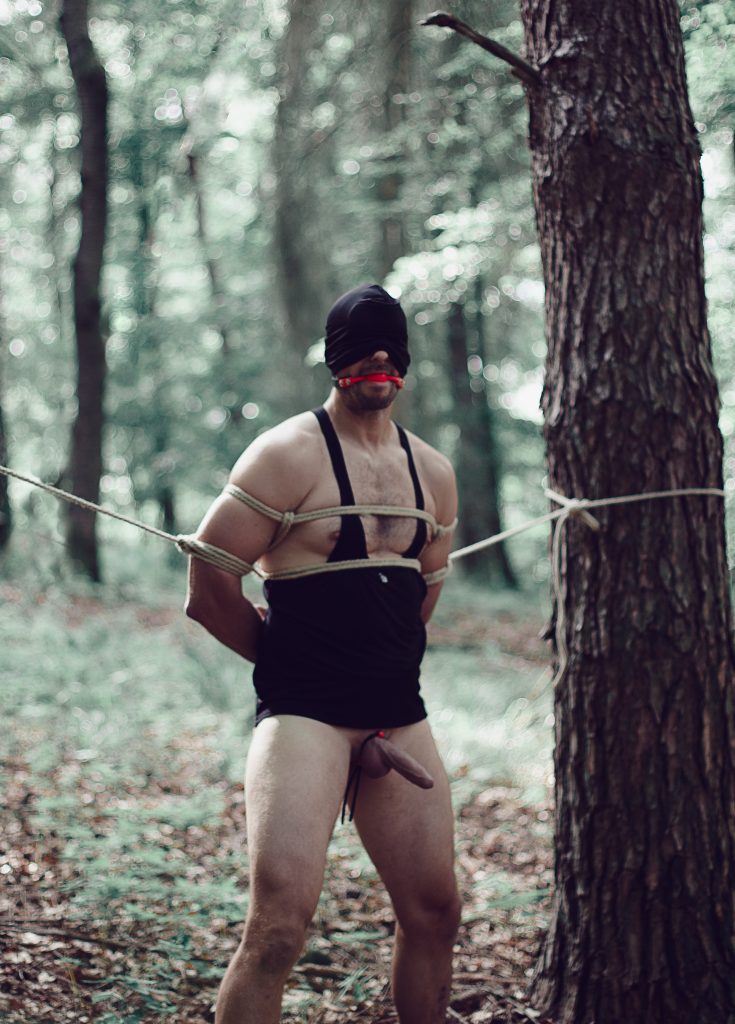 Bondage FSK 18
